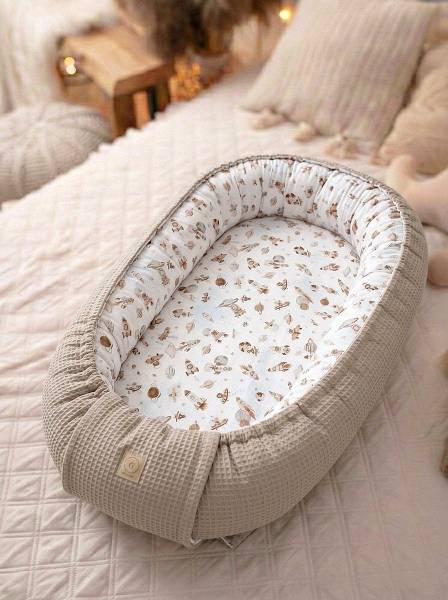 Βρεφική φωλιά Spaceship