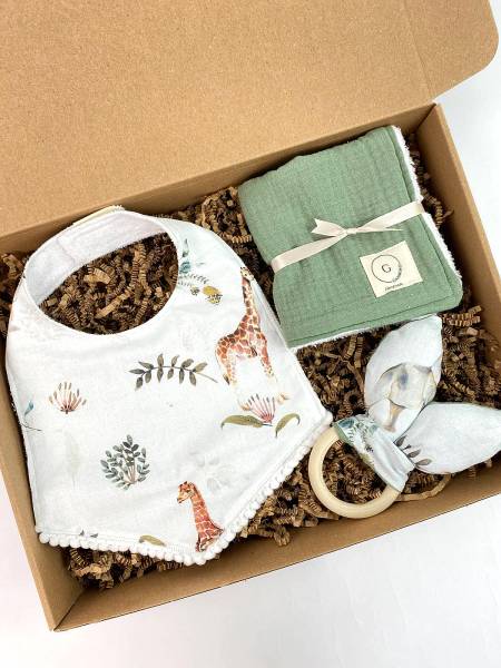 Gift box muslin leaves