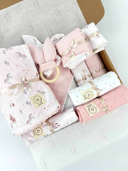 Newborn Fairytale & Pink dots