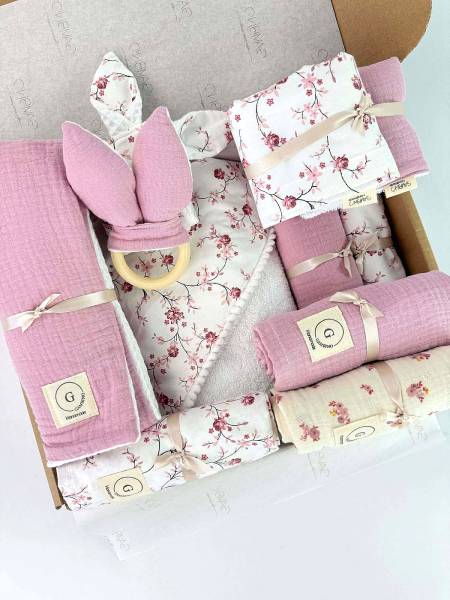 Newborn floral & Mouslin