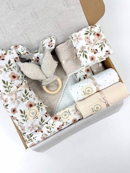 Newborn Garden serenity & Beige dots