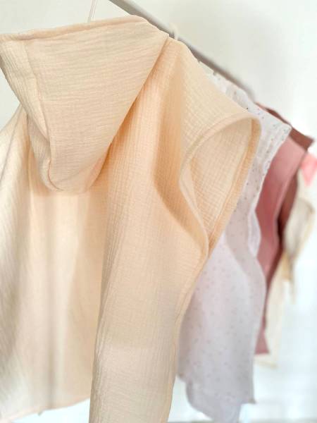 Poncho cream muslin