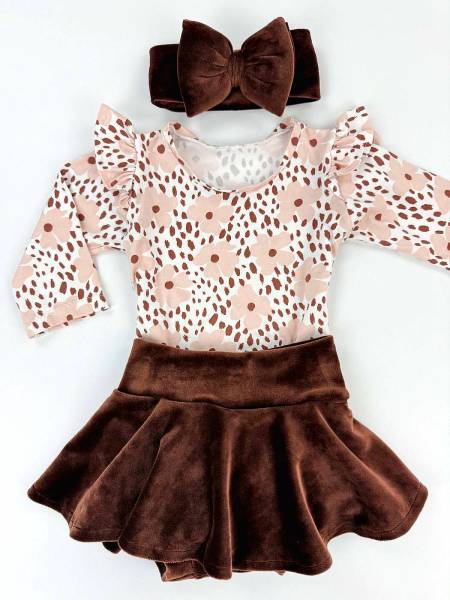 Set Μαργαρίτες & καφέ βελουτέ