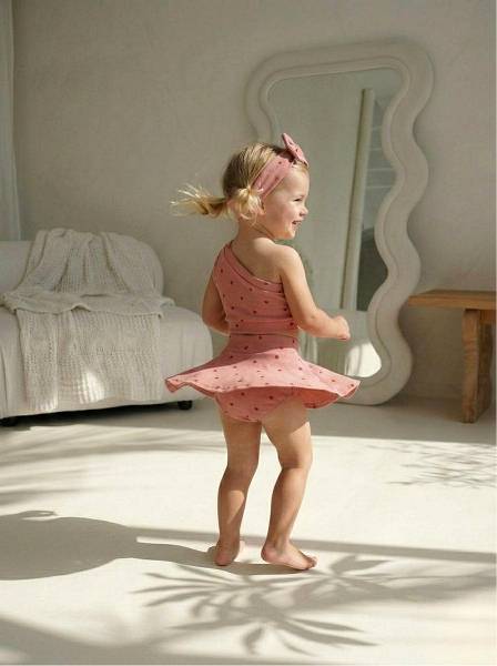 Crop top tiny hearts