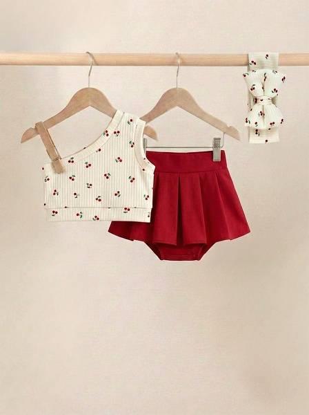 Crop top tiny cherries & red