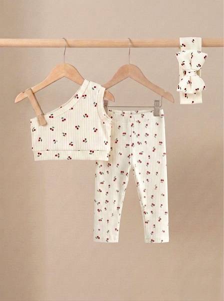 Crop top tiny cherries & red